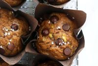 Moist One-Bowl Zucchini Muffins (No Mixer)
