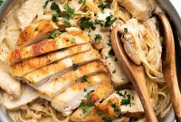 Homemade Creamy Chicken Alfredo