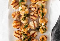 Grilled Scallops with Herbed White Wine Sauce