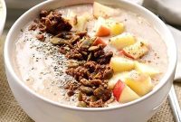 Creamy Apple Smoothie Bowl Recipe with Cinnamon