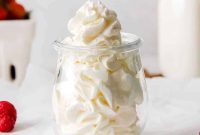 How to Make Fluffy Homemade Whipped Cream