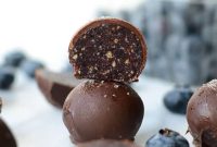 No-Bake Blueberry Cashew Energy Truffles Recipe