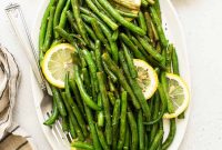 Crispy Sauteed Green Beans with Garlic and Lemon