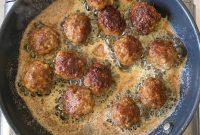 Juicy Classic Oven-Baked Meatballs Recipe