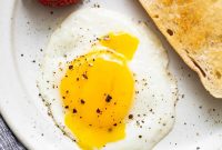 Sunny-Side-Up Eggs Recipe: How to Get Perfect Runny Yolks