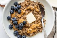 Creamy Oat Breakfast Porridge with Fruit and Nuts