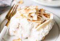 Coconut Cream Pie Bars with Toasted Coconut Topping