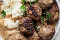 Minnesota-Style Swedish Meatballs with Creamy Gravy