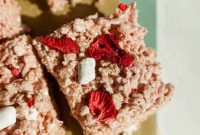 No Bake Strawberry and Cream Rice Krispie Treats