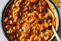 Creamy Cottage Cheese and Ground Beef Casserole