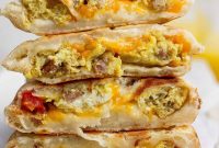 High-Protein Stuffed English Muffins with Cottage Cheese