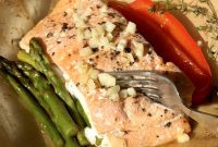 20-Minute Parchment-Wrapped Salmon with Vegetables