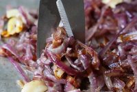 How to Caramelize Onions in the Oven