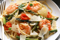 Garlic Lemon Shrimp Scampi with Asparagus