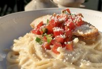 White Spaghetti with Roasted Chicken and Pico de Gallo