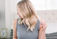 How to Create Soft Loose Waves at Home (Step-by-Step)
