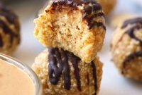 No-Bake Peanut Butter Honey Chex Cereal Balls