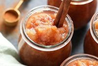 Homemade Cinnamon Crockpot Applesauce