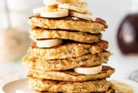 Fluffy Banana Oatmeal Pancakes Recipe