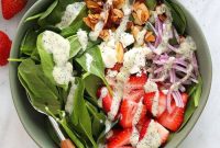 Strawberry Spinach Salad with Goat Cheese and Toasted Almonds
