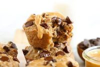 Peanut Butter Chocolate Chip Baked Oatmeal Cups Recipe