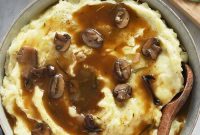 Savory Mushroom Gravy for Roasts and Mashed Potatoes