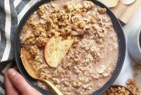Creamy Apple Cinnamon Overnight Oats Recipe