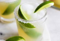 Skinny Margarita Recipe: Low Calorie Lime Cocktail