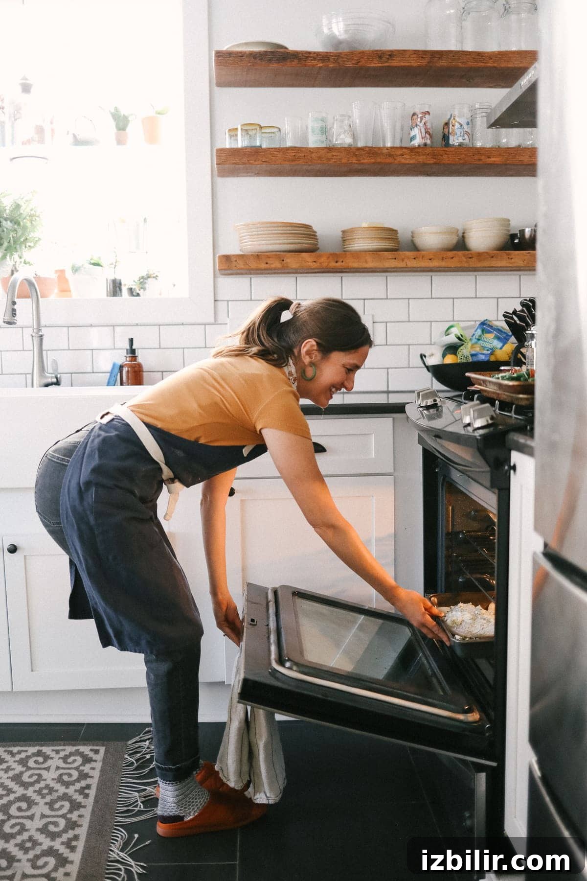 Don't leave all the preparation for Thanksgiving to the day of...start prepping early with this guide! putting turkey in oven