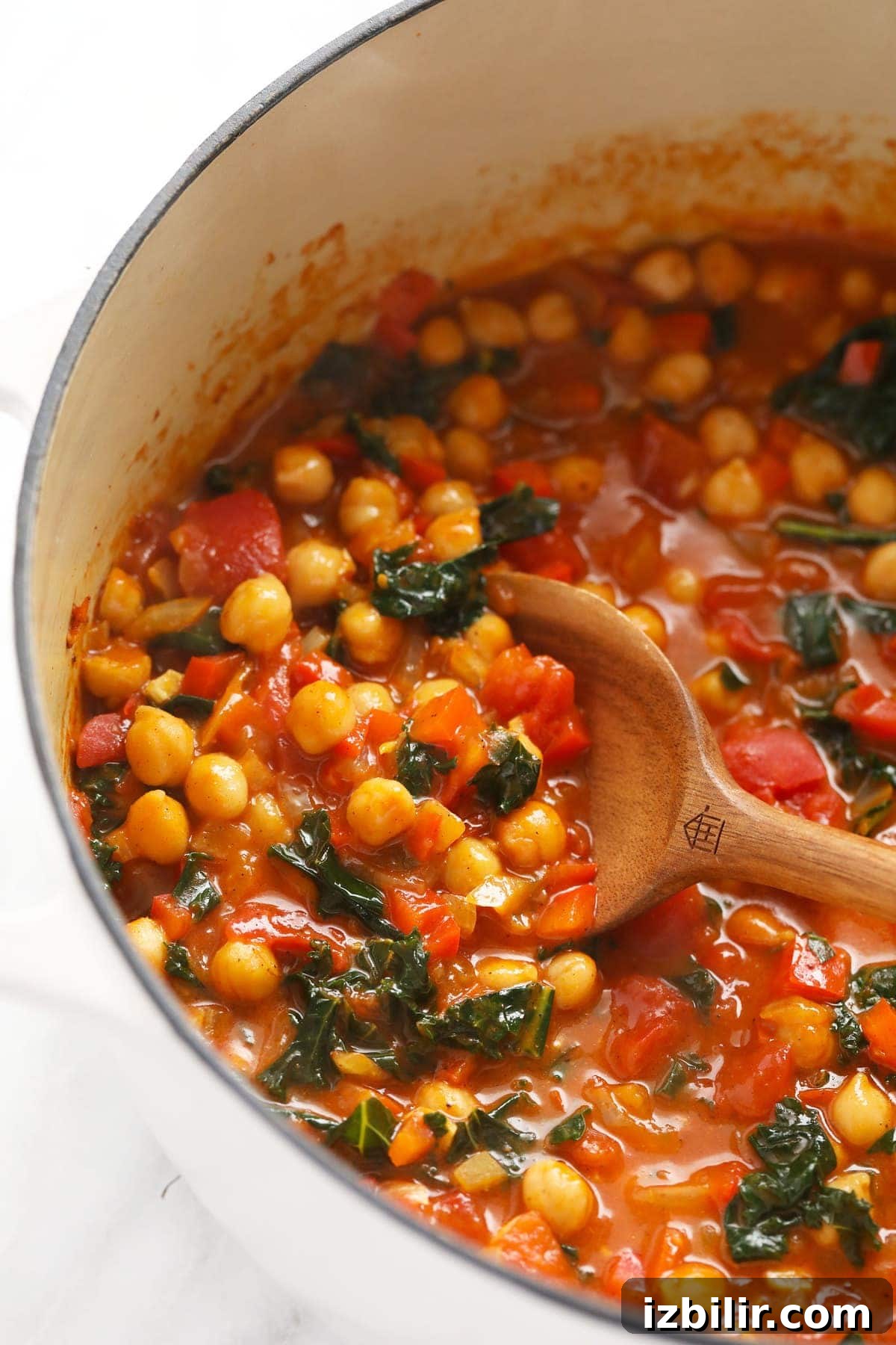 serving of chickpea curry