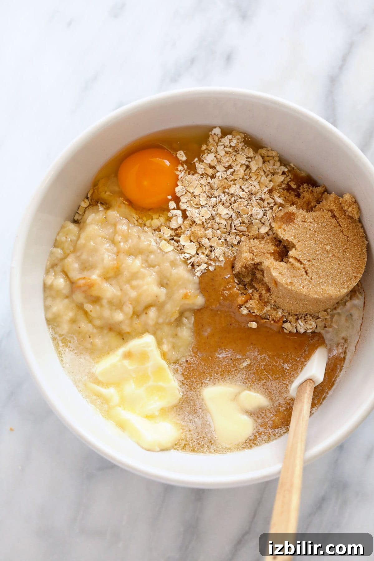 oatmeal cookies in bowl
