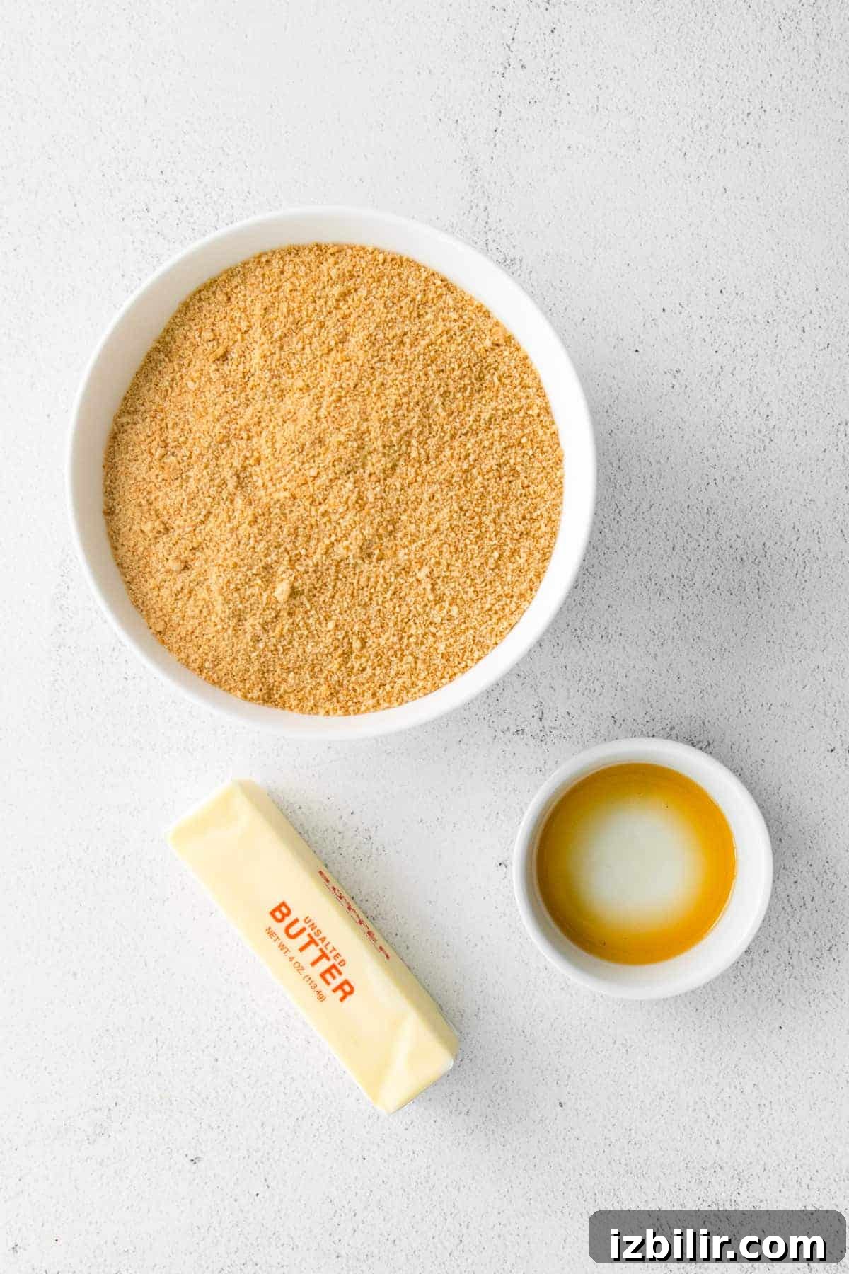 Ingredients for the cheesecake crust ingredients for a graham cracker crust for this healthy cheesecake