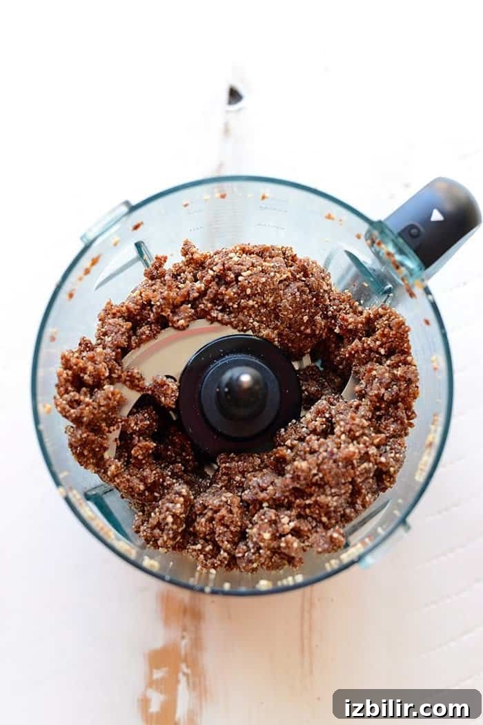 All you need are 5 whole ingredients to make these delicious Cherry Pie Energy Balls. They're the perfect snack and they taste just like cherry pie!