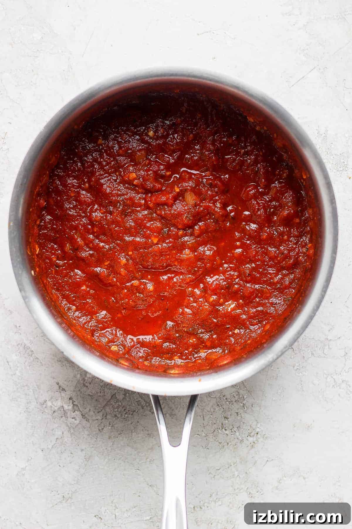 marinara sauce in medium pot