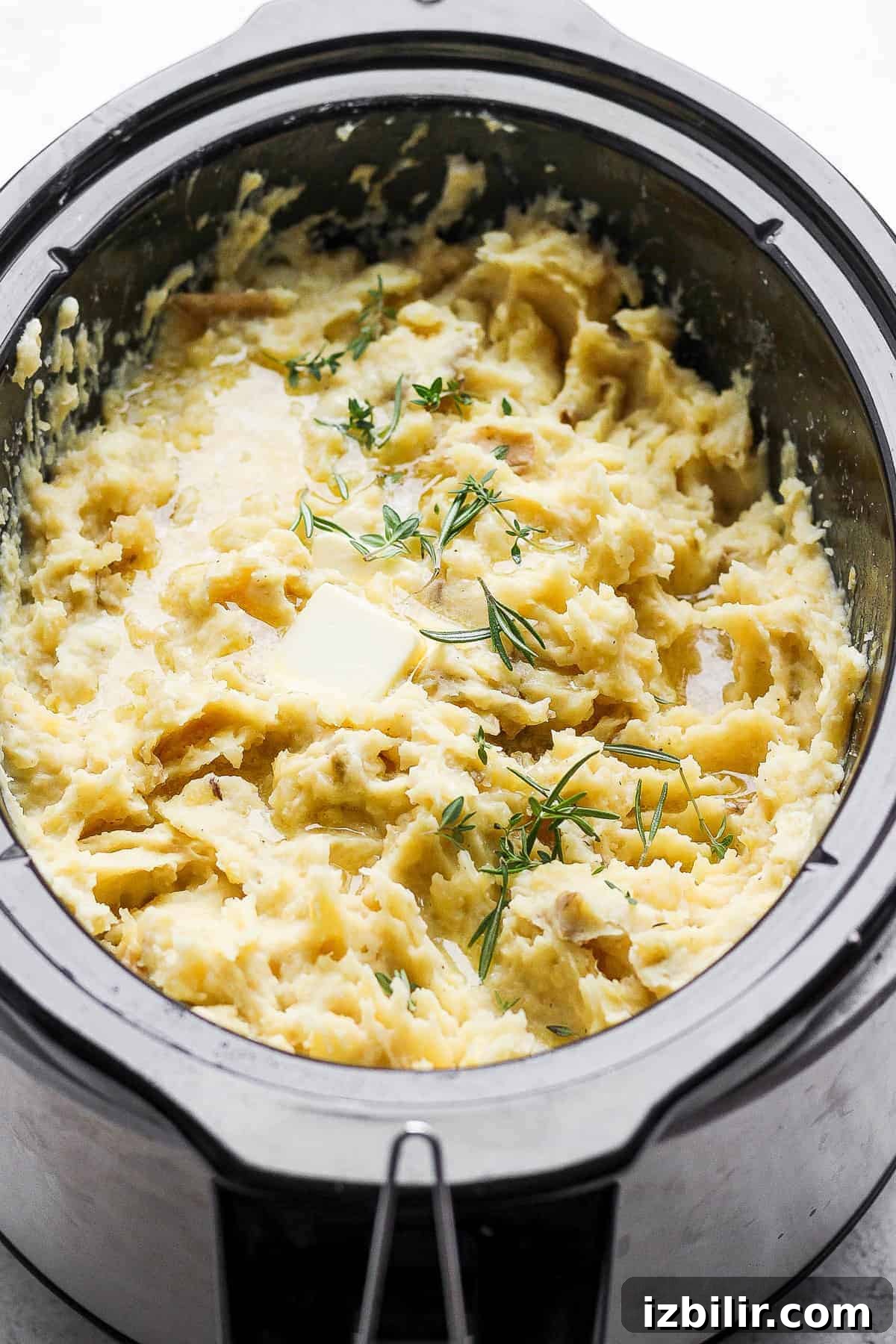 Crockpot mashed potatoes mashed potatoes with butter in crock pot