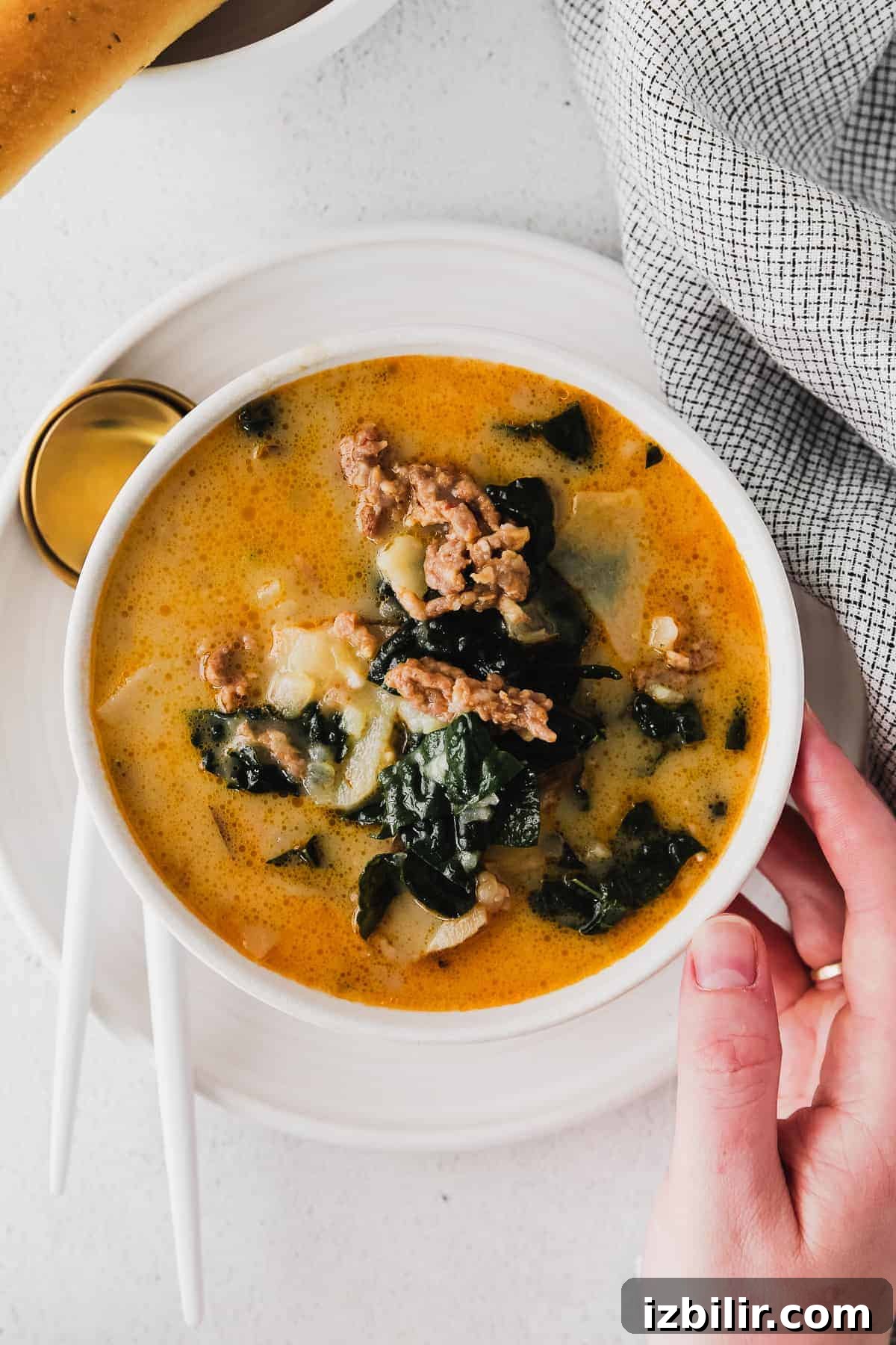 zuppa toscana soup in a bowl