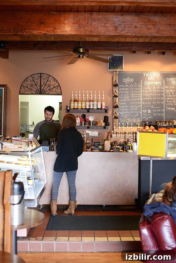 Minnesota Series: St. Croix River and the Twisted Oak 5 Fit Foodie Finds presents - The Minnesota Series! Follow along as we explore The St. Croix River and The Twisted Oak in Prescott, Wisconsin.