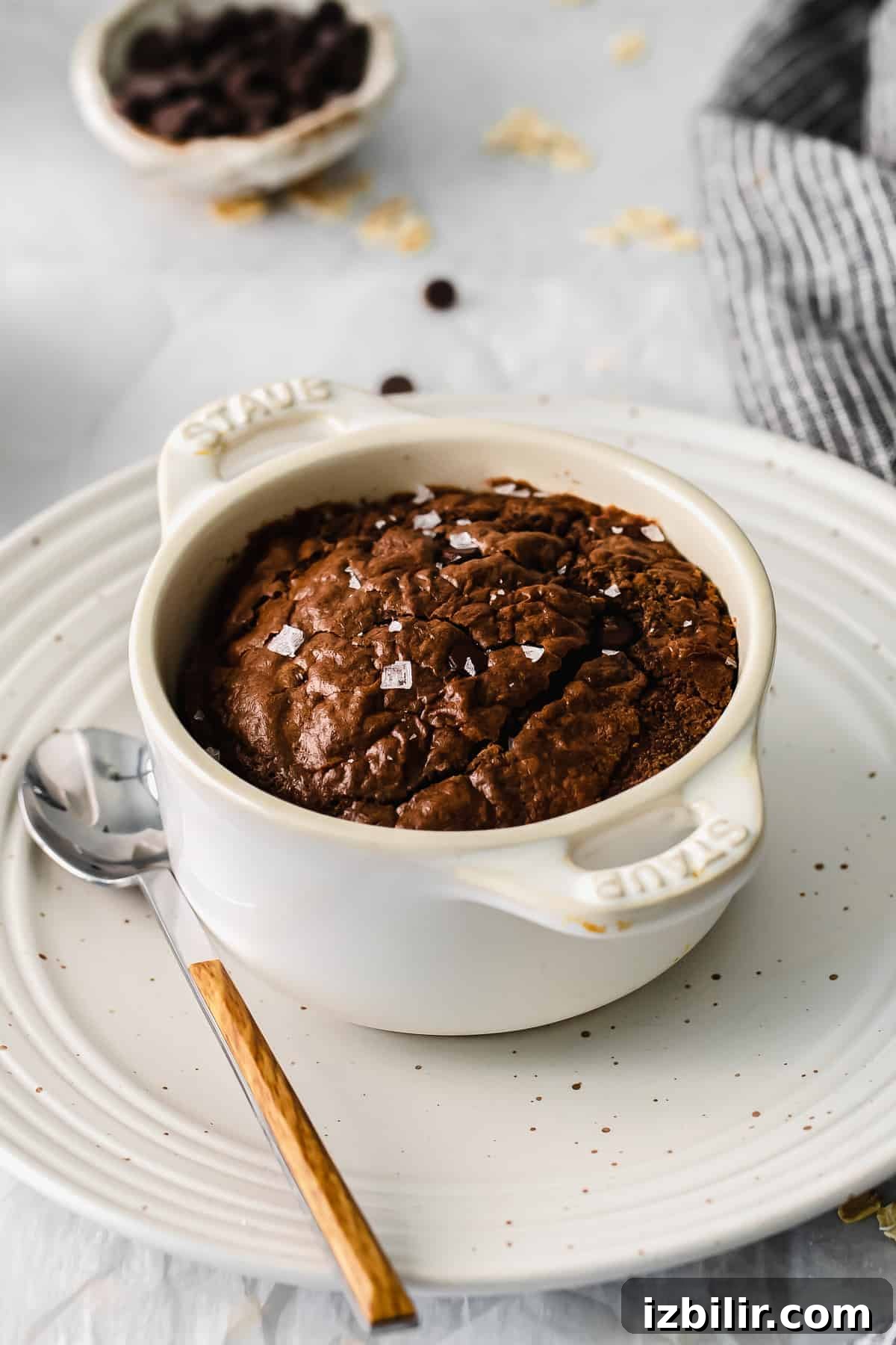 Fit Foodie Cooking Club: January 2022 Recipes and Meal Ideas 6 Baked oats being served