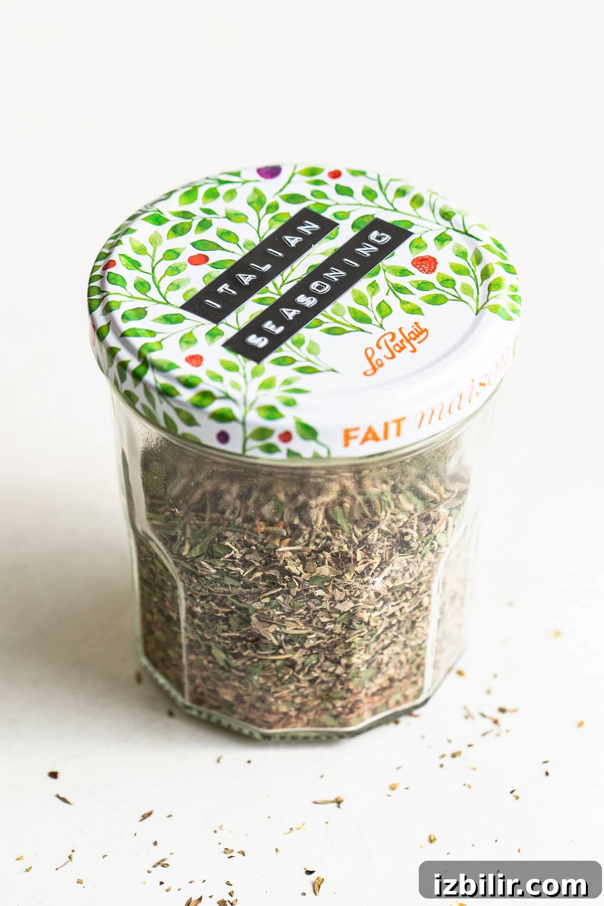 How to Make Homemade Italian Seasoning Mix 5 Italian seasoning in a jar.