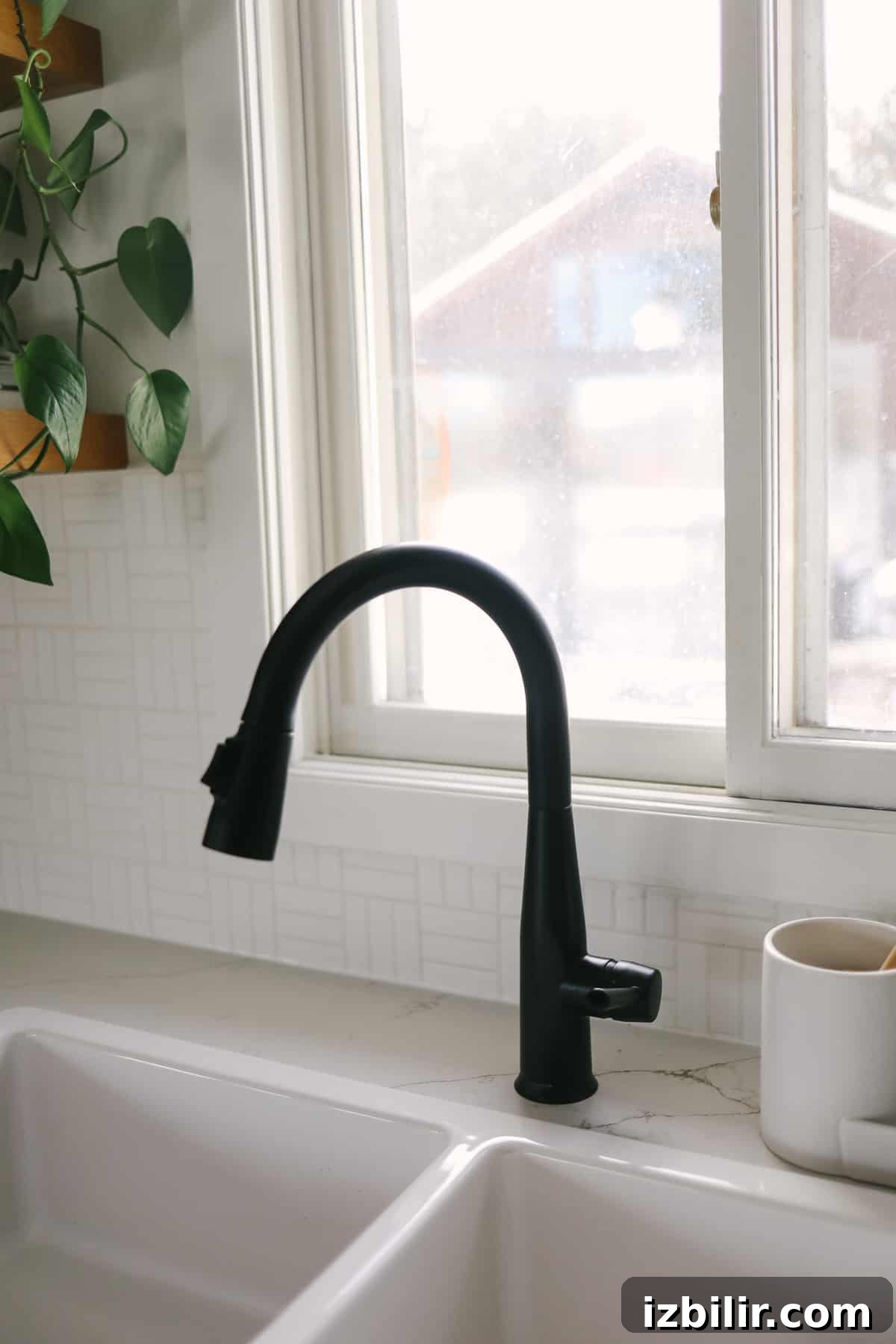 black faucet black faucet