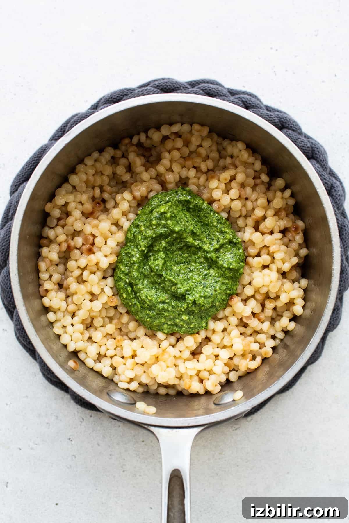 Couscous with kale pesto.