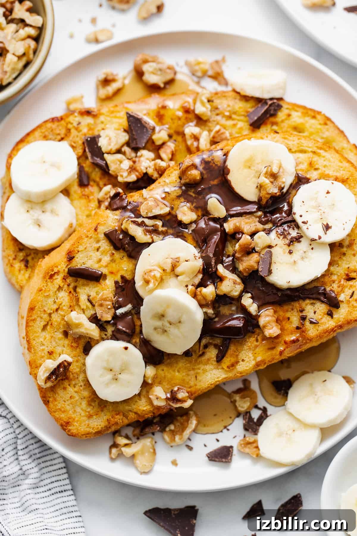 Air fryer chunky monkey french toast in a plate.