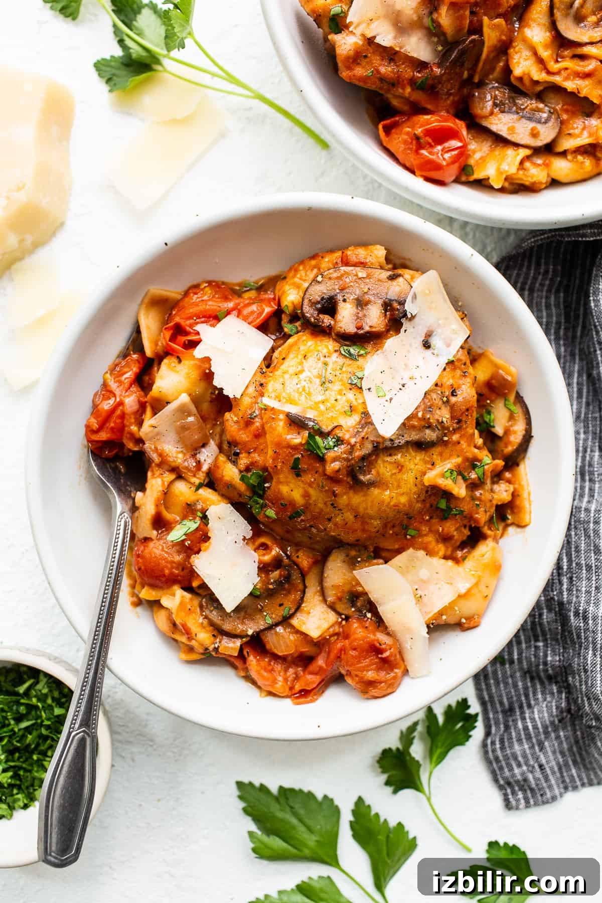 Served pappardelle with chicken thighs Pappardelle with chicken thighs in a bowl.