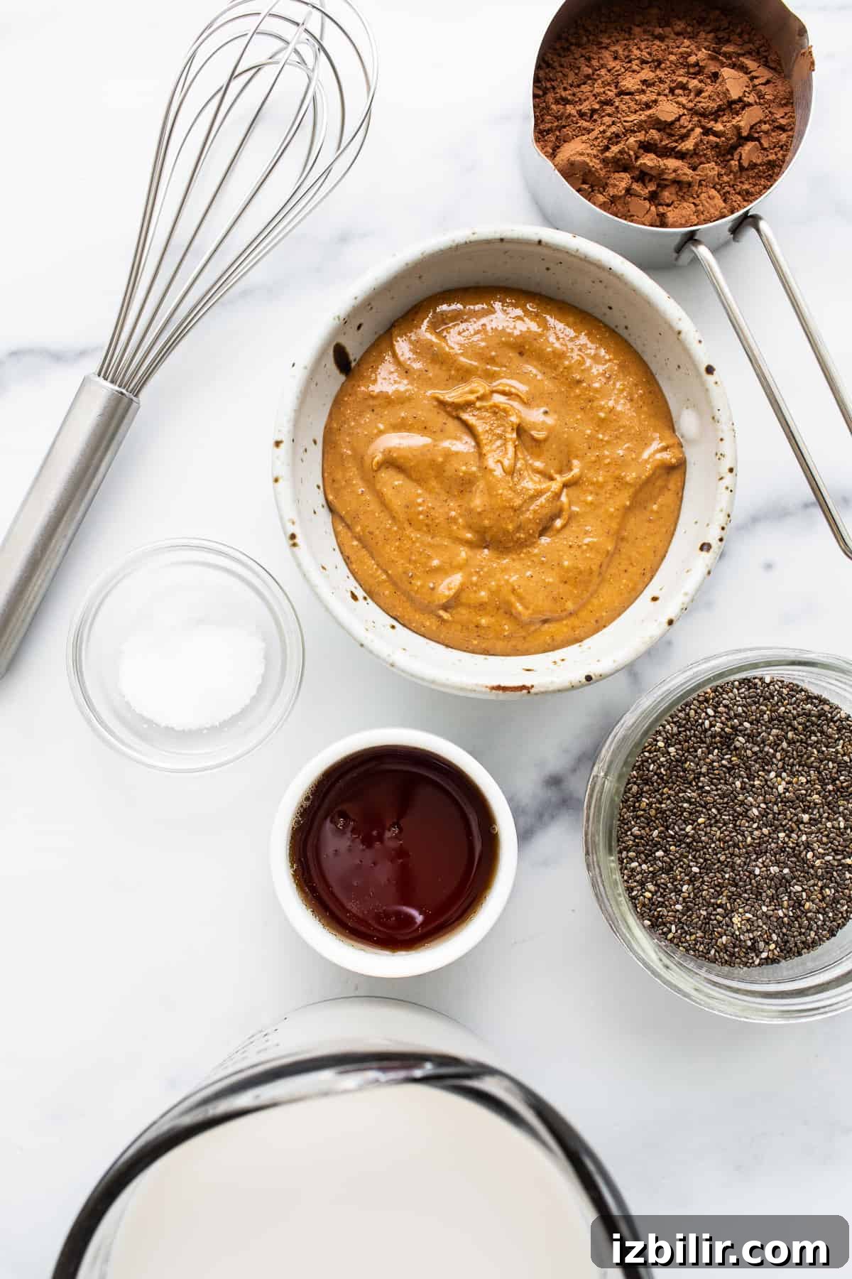 Ingredients for blended chia seed pudding in bowls.