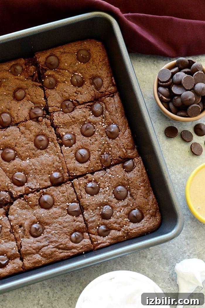 Fudgy Flourless Cashew Butter Brownies 3 Flourless Cashew Butter Brownies - moist and chocolatey