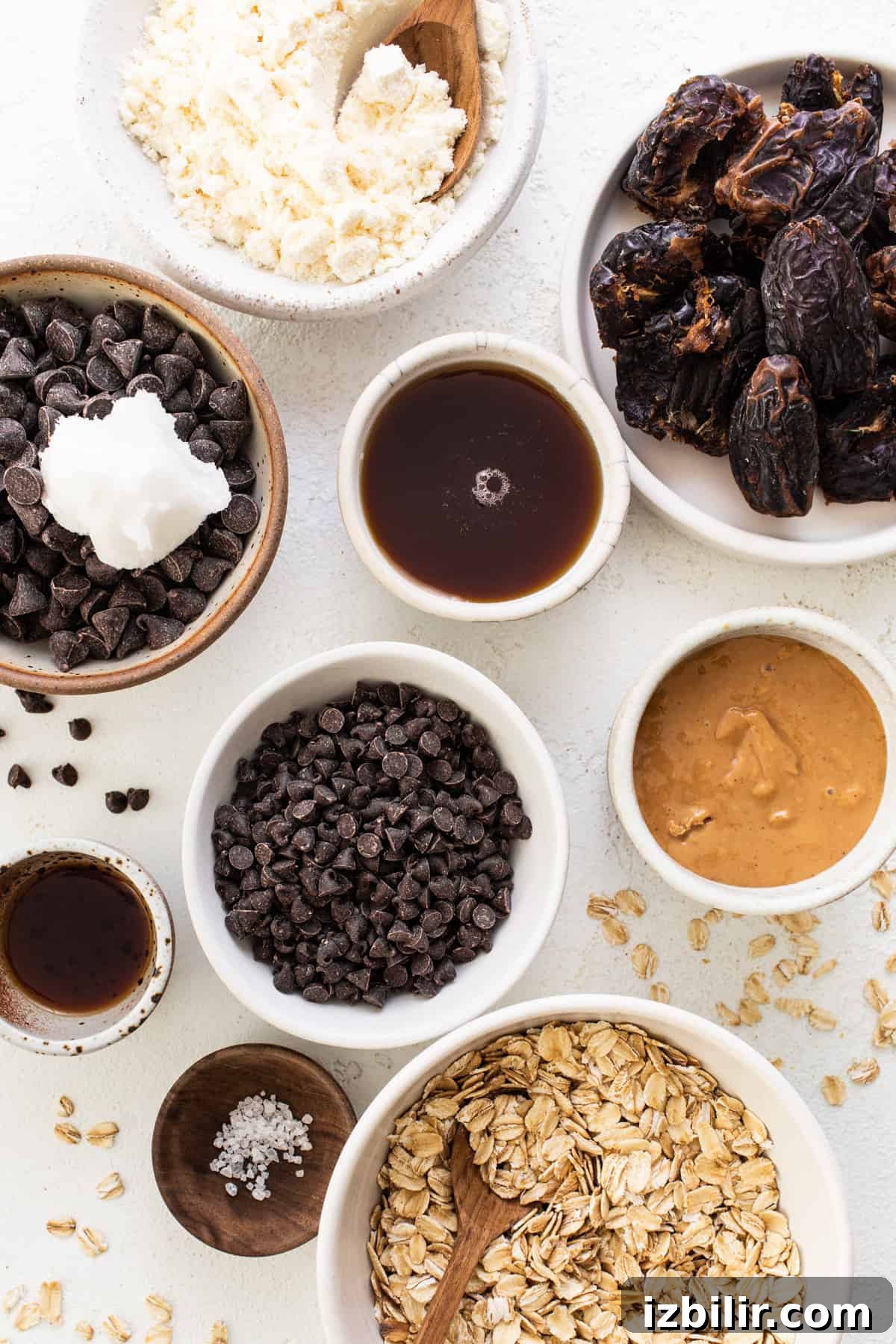 The ingredients for a healthy granola bowl.