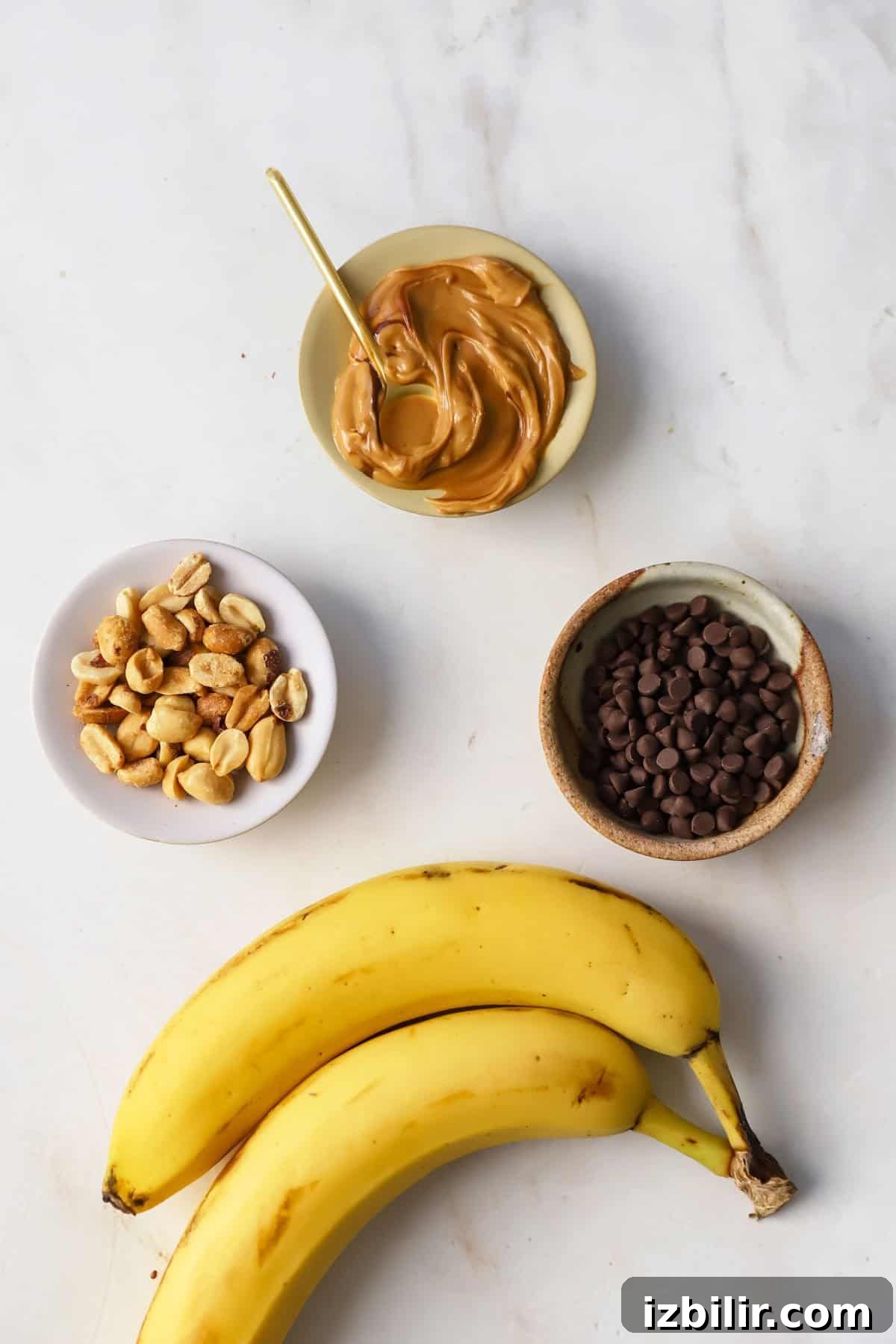 Air Fryer Banana Split with Caramel and Toasted Nuts 3 Bananas, peanut butter, chocolate chips and peanut butter.