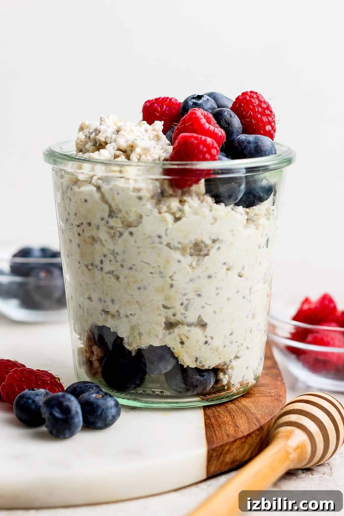 High-Protein Cottage Cheese Overnight Oats Recipe 3 Blended cottage cheese in a bowl with oats and milk