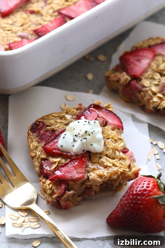 Strawberry Rhubarb Baked Oatmeal Recipe 6 Slice of strawberry rhubarb oatmeal bake ready to be served.