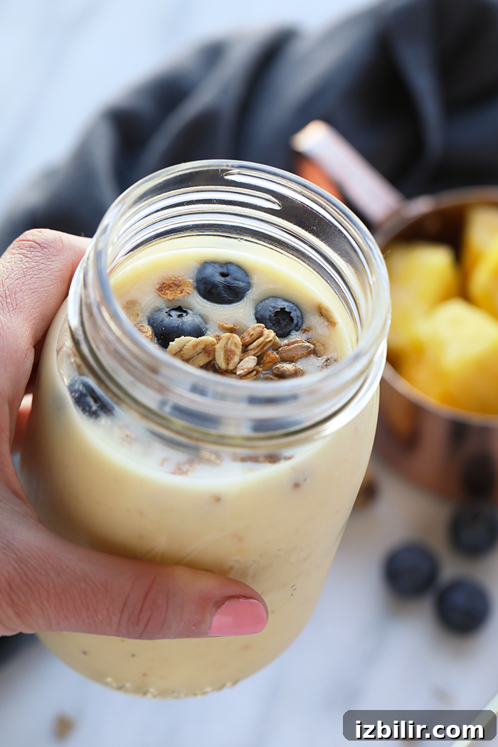 Smoothie with toppings